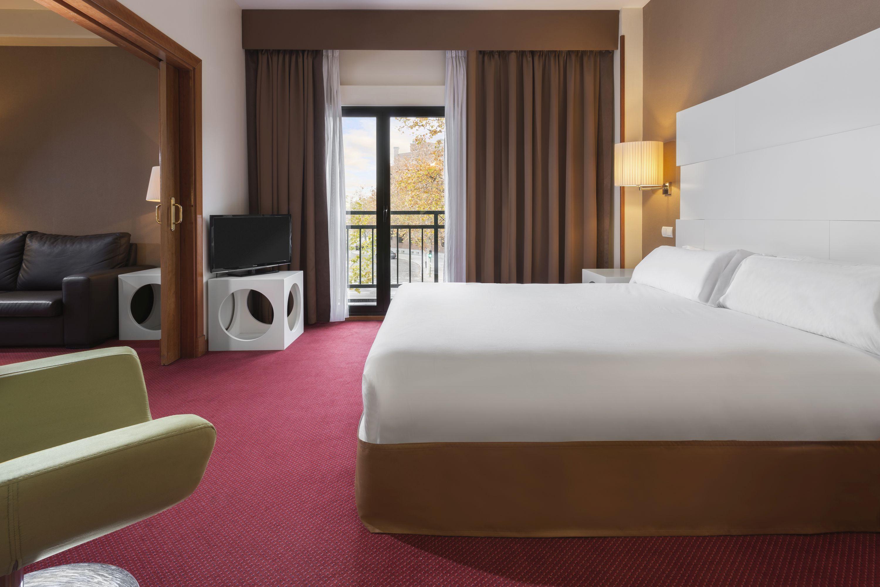 Hotel Elba Madrid Alcalá Esterno foto