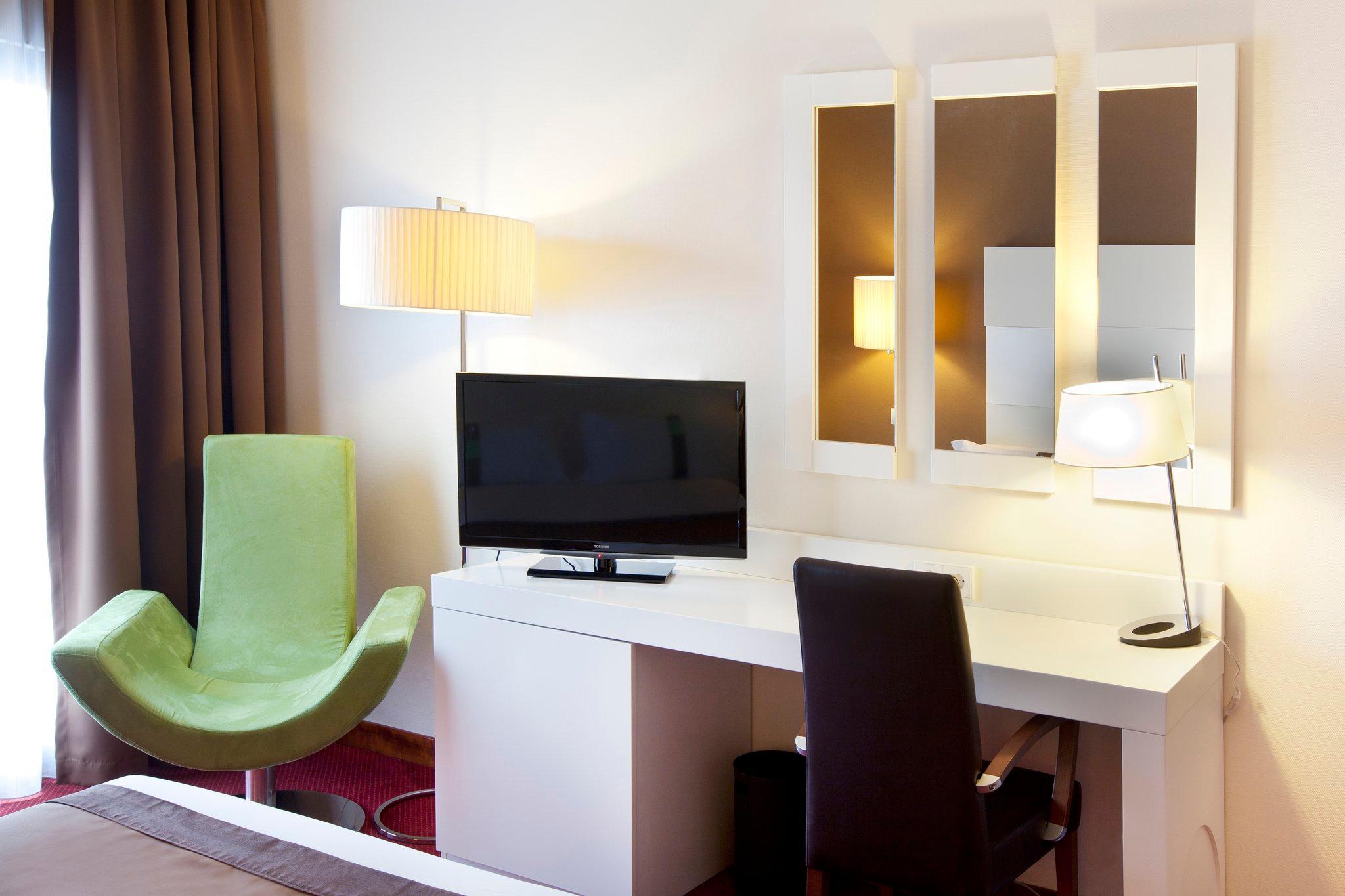 Hotel Elba Madrid Alcalá Esterno foto